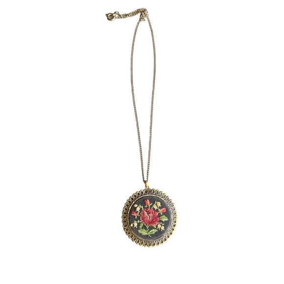 Vintage Petit Point Necklace Austrian Needle Point Roses Pendant 1970's - Picture 1 of 4